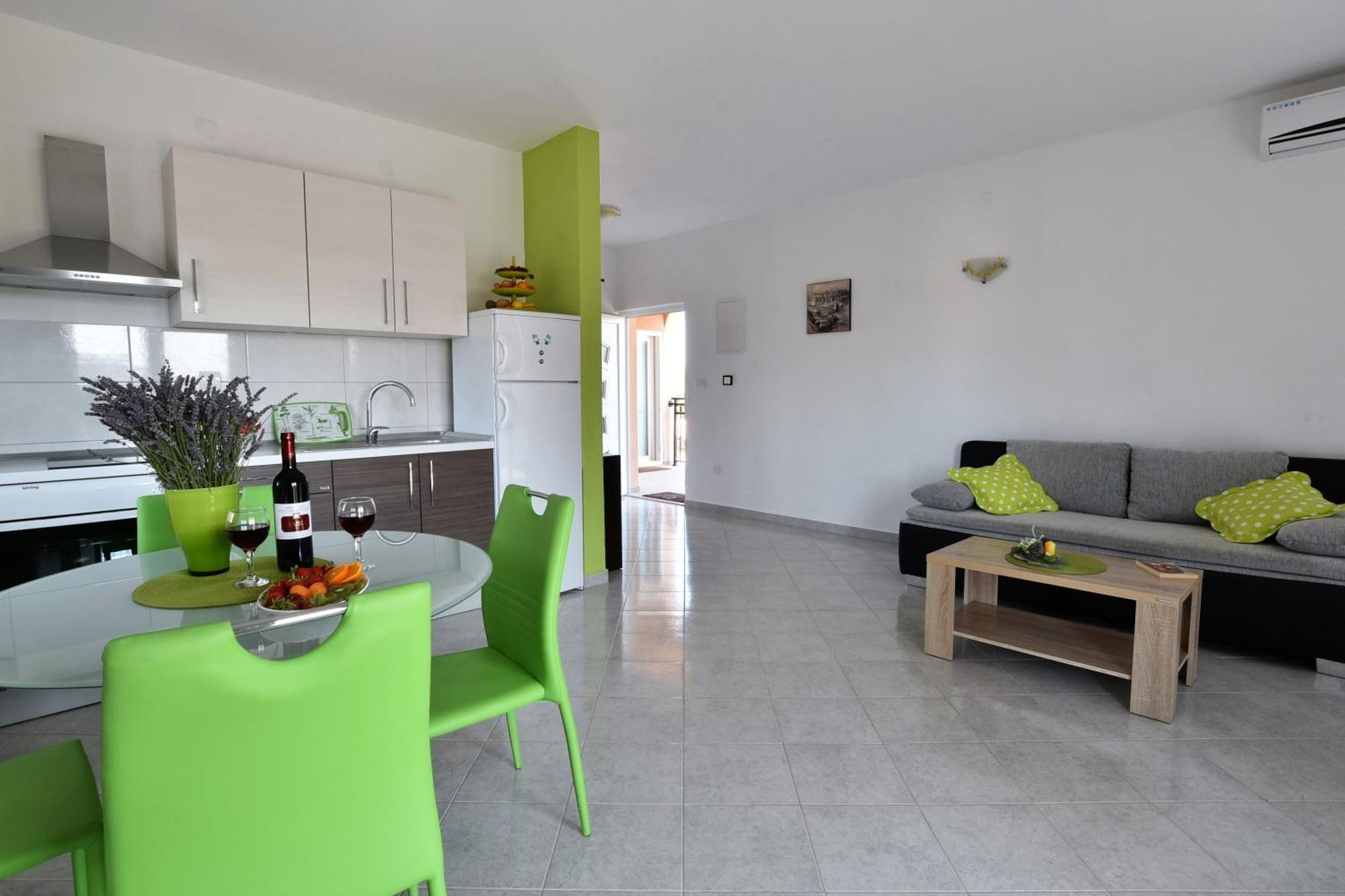 Apartmani Natasa Nino Jezera, Murter Habitación foto
